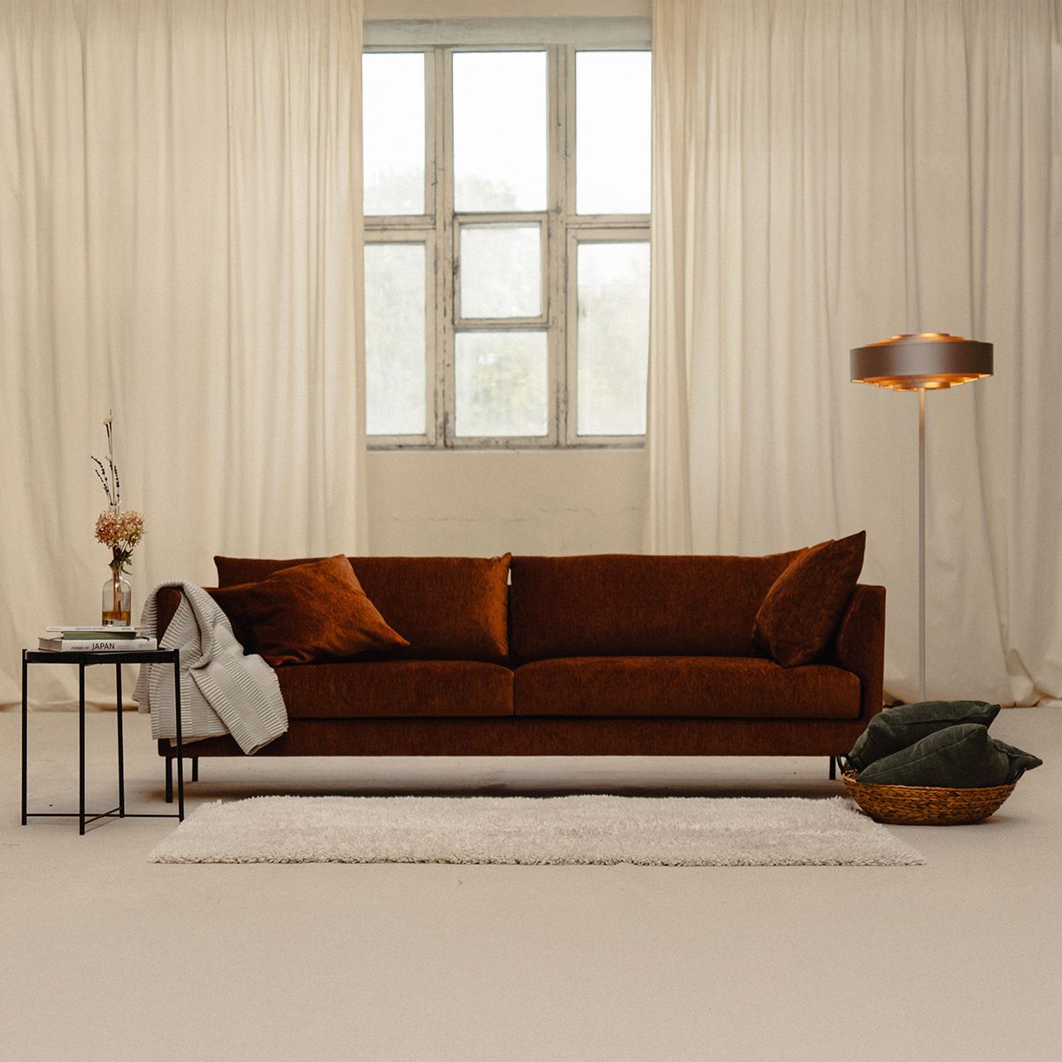 Amaya 3,5 seter sofa 232 cm med Fluff One i Loft tekstil